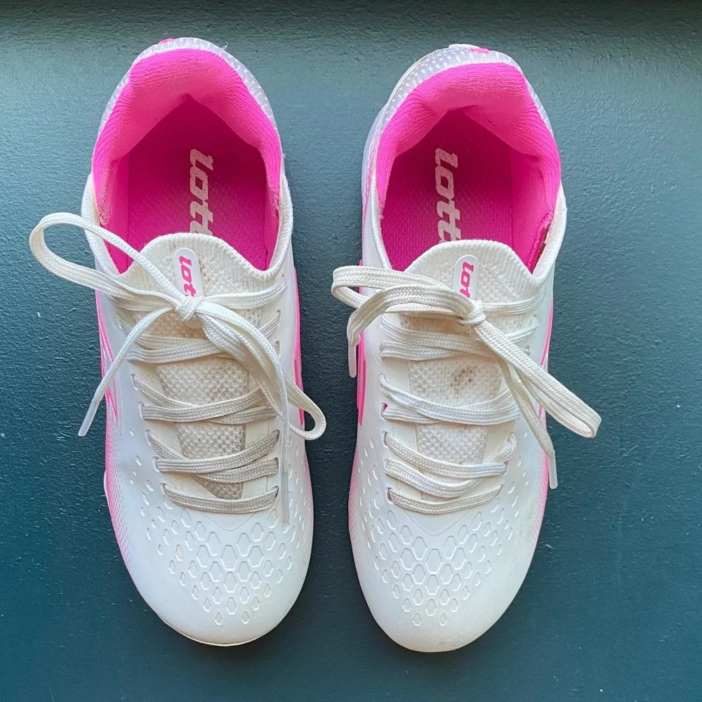Lotto girls soccer cleats 13K - Picture 3 of 9